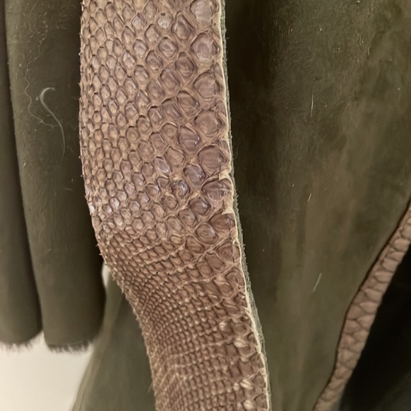 Olive green shearling coat,w/ snake trim, and fur collar- square button closure. - Picture 3 of 8